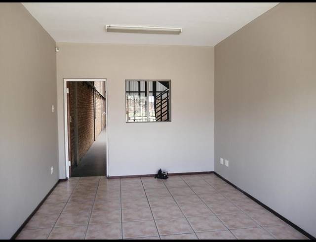 INDUSTRIAL PROPERTY TO RENT IN STORMILL